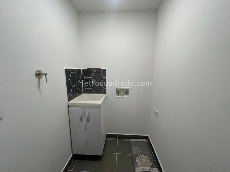 Apartamento en Arriendo, Primavera, Envigado - 3