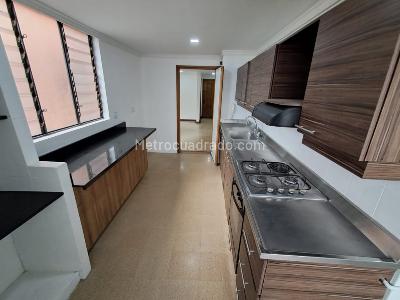 Apartamento de 3 alcobas en arriendo en El Poblado, Medellín, 150 m² · foto 4 de 20