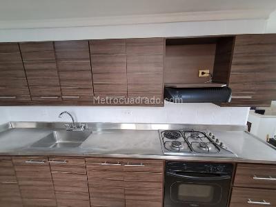 Apartamento de 3 alcobas en arriendo en El Poblado, Medellín, 150 m² · foto 5 de 20