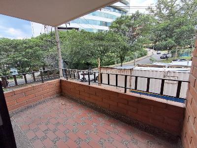 Apartamento de 3 alcobas en arriendo en El Poblado, Medellín, 150 m² · foto 12 de 20