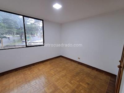 Apartamento de 3 alcobas en arriendo en El Poblado, Medellín, 150 m² · foto 16 de 20