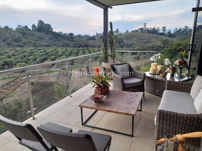 Casa de 4 alcobas en venta en Llanogrande, Medellín · foto 4 de 20