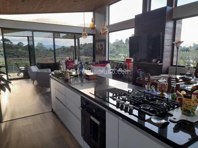 Casa de 4 alcobas en venta en Llanogrande, Medellín · foto 9 de 20