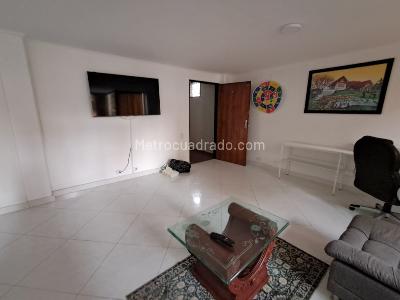 Apartamento de 3 alcobas en arriendo en Conquistadores, Medellín, 110 m² · foto 2 de 17