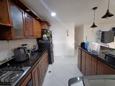 Apartamento de 3 alcobas en arriendo en Conquistadores, Medellín, 110 m² · foto 13 de 17