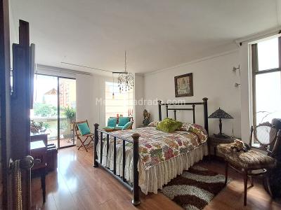 Apartamento de 4 alcobas en venta en Laureles, Medellín, 210 m² · foto 9 de 20
