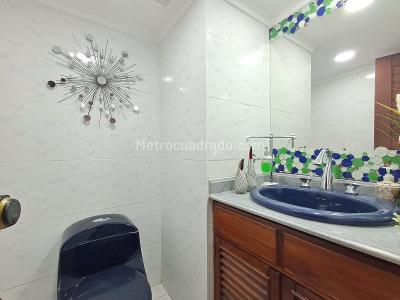 Apartamento de 4 alcobas en venta en Laureles, Medellín, 210 m² · foto 12 de 20
