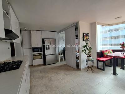 Apartamento de 4 alcobas en venta en Laureles, Medellín, 210 m² · foto 18 de 20