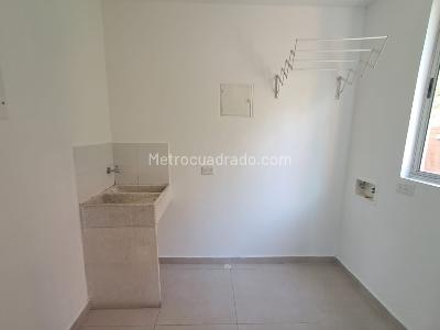 Apartamento de 3 alcobas en arriendo en El Poblado, Medellín, 107 m² · foto 4 de 19