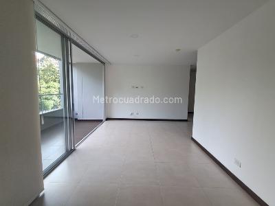 Apartamento de 3 alcobas en arriendo en El Poblado, Medellín, 107 m² · foto 6 de 19