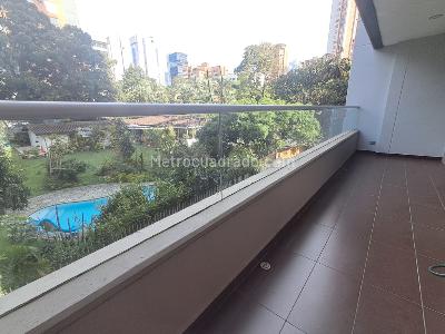 Apartamento de 3 alcobas en arriendo en El Poblado, Medellín, 107 m² · foto 8 de 19
