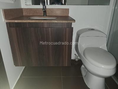 Apartamento de 3 alcobas en arriendo en El Poblado, Medellín, 107 m² · foto 18 de 19