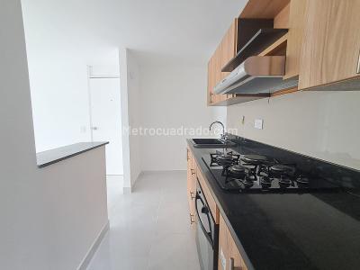 Apartamento de 3 alcobas en arriendo en El Poblado, Medellín, 46 m² · foto 5 de 19
