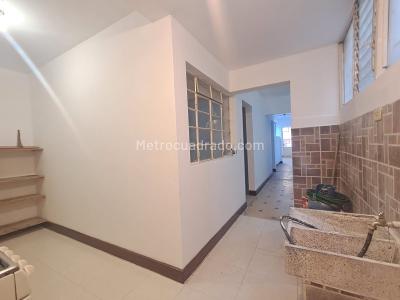 Apartamento en venta en Prado Centro, Medellín · foto 3 de 18
