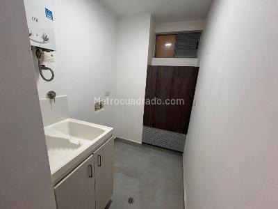 Apartamento de 1 alcoba en arriendo en Villa Carlota, Medellín, 45 m² · foto 5 de 16