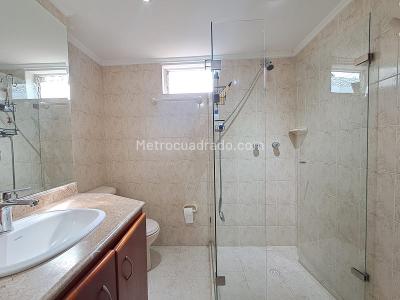 Apartamento de 5 alcobas en venta en Loma De Las Brujas, Envigado, 215 m² · foto 9 de 20