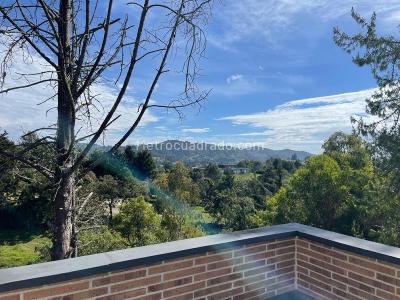 Casa de 3 alcobas en venta en Envigado, Envigado, 285 m² · foto 5 de 20