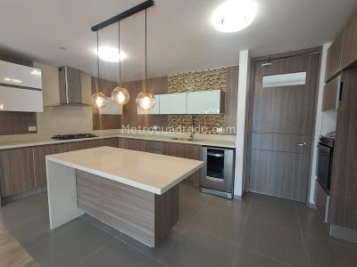 Apartamento en arriendo en El Esmeraldal, Envigado · foto 5 de 20