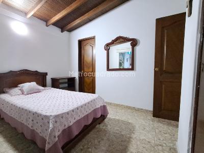 Casa de 5 alcobas en venta en Laureles, Medellín · foto 16 de 20