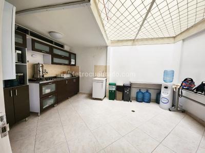 Casa de 5 alcobas en venta en Laureles, Medellín, 350 m² · foto 4 de 13