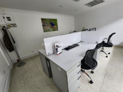 Casa de 5 alcobas en venta en Laureles, Medellín, 350 m² · foto 9 de 13