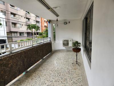 Casa de 5 alcobas en venta en Laureles, Medellín, 350 m² · foto 12 de 13
