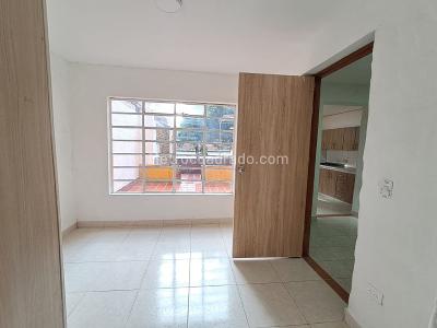 Casa de 5 alcobas en venta en La Milagrosa, Medellín, 350 m² · foto 13 de 20