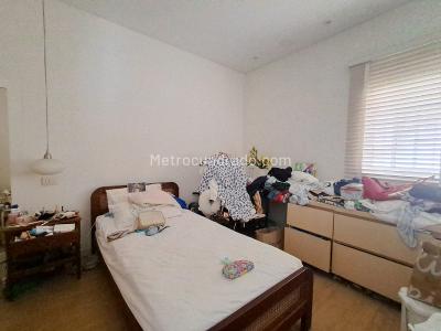 Casa de 5 alcobas en venta en Laureles, Medellín, 216 m² · foto 2 de 20