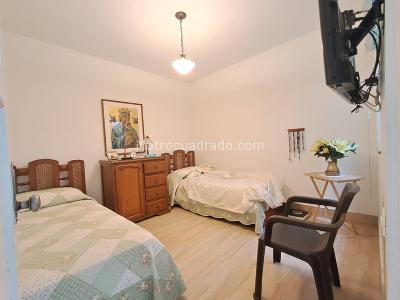 Casa de 5 alcobas en venta en Laureles, Medellín, 216 m² · foto 7 de 20