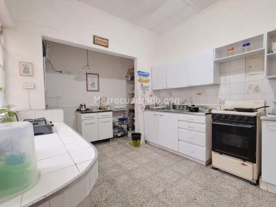 Casa de 5 alcobas en venta en Laureles, Medellín, 216 m² · foto 9 de 20
