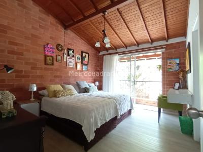 Casa de 3 alcobas en venta en Señorial, Envigado, 150 m² · foto 5 de 20