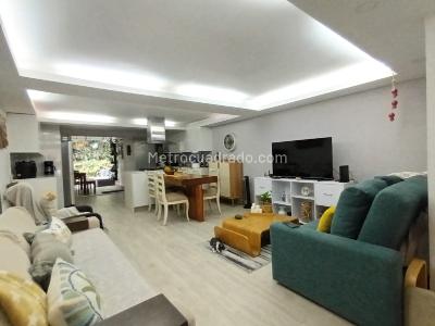 Casa de 3 alcobas en venta en Señorial, Envigado, 150 m² · foto 14 de 20