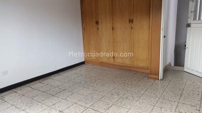 Casa de 5 alcobas en venta en Calasanz, Medellín, 200 m² · foto 4 de 20