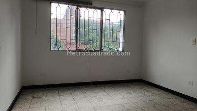 Casa de 5 alcobas en venta en Calasanz, Medellín, 200 m² · foto 6 de 20
