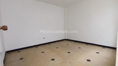 Casa de 5 alcobas en venta en Calasanz, Medellín, 200 m² · foto 10 de 20