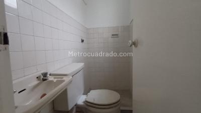 Casa de 5 alcobas en venta en Calasanz, Medellín, 200 m² · foto 13 de 20
