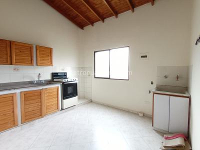 Casa de 4 alcobas en venta en Santa Monica, Medellín, 250 m² · foto 3 de 13