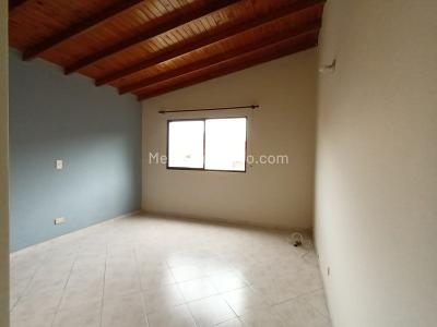 Casa de 4 alcobas en venta en Santa Monica, Medellín, 250 m² · foto 4 de 13