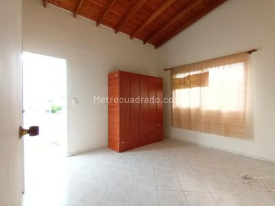 Casa de 4 alcobas en venta en Santa Monica, Medellín, 250 m² · foto 5 de 13