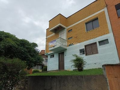 Casa de 4 alcobas en venta en Santa Monica, Medellín, 250 m² · foto 10 de 13