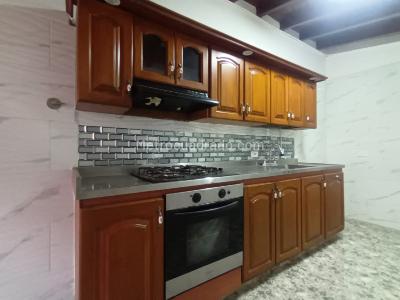 Apartamento de 4 alcobas en venta en Ferrini, Medellín, 115 m² · foto 11 de 20