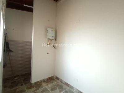 Apartamento de 4 alcobas en venta en Ferrini, Medellín, 115 m² · foto 12 de 20
