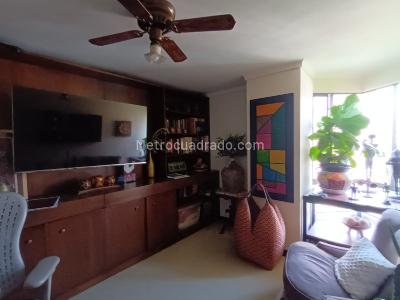 Apartamento en venta en El Poblado, Medellín · foto 12 de 20