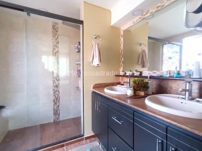 Apartamento en venta en El Poblado, Medellín · foto 19 de 20