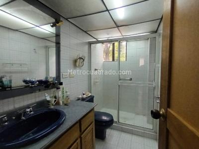 Apartamento en venta en Laureles, Medellín · foto 10 de 20