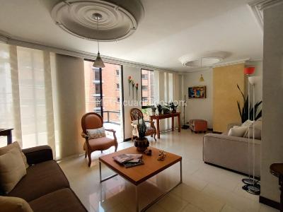 Apartamento de 3 alcobas en venta en Laureles, Medellín, 195 m² · foto 10 de 20