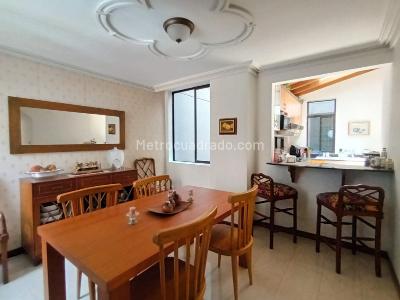 Apartamento de 3 alcobas en venta en Laureles, Medellín, 195 m² · foto 11 de 20
