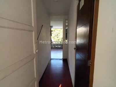 Casa de 5 alcobas en venta en San Joaquin, Medellín, 230 m² · foto 19 de 20