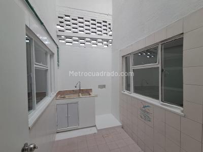 Casa de 5 alcobas en arriendo en Santa Maria Del Lago, Bogotá, 470 m² · foto 5 de 20