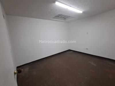 Casa de 5 alcobas en arriendo en Santa Maria Del Lago, Bogotá, 470 m² · foto 12 de 20
